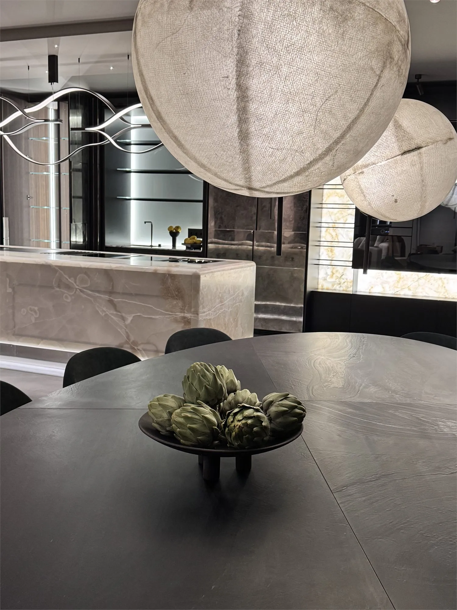 Sculptural, purist and urban project image